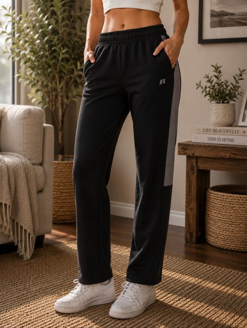 Russell Black Sweatpants
